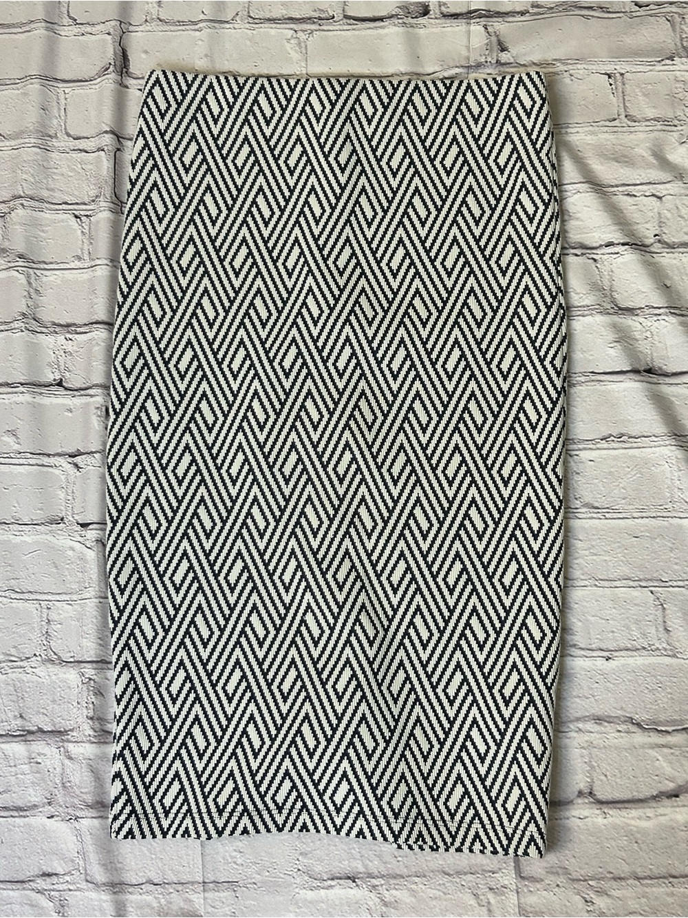 Zara Navy and White Chevron-Style Pencil Skirt
